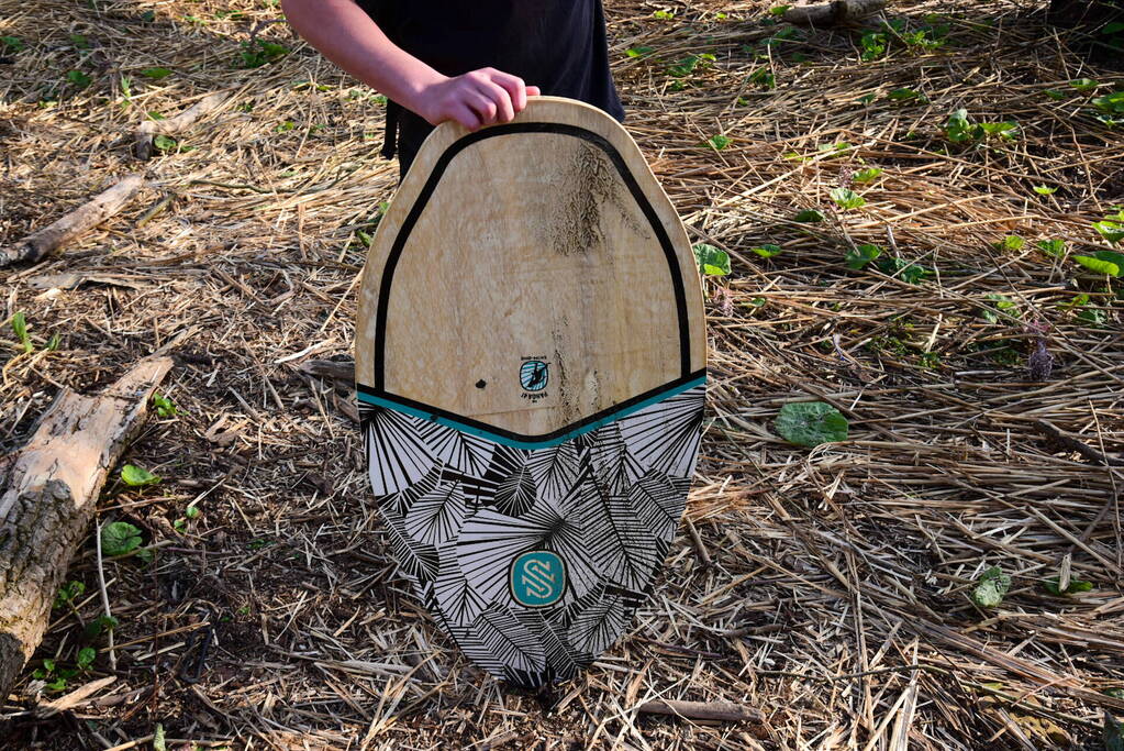 Jongeman breekt enkel tijdens ongeval met wakeboard