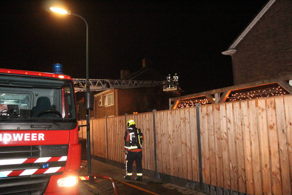 Flinke rookontwikkeling vanwege brand in schuur
