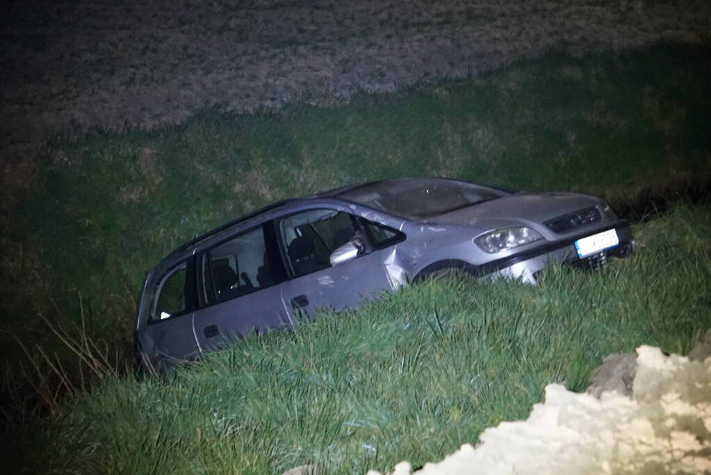 Inzittenden vluchten na ongeval