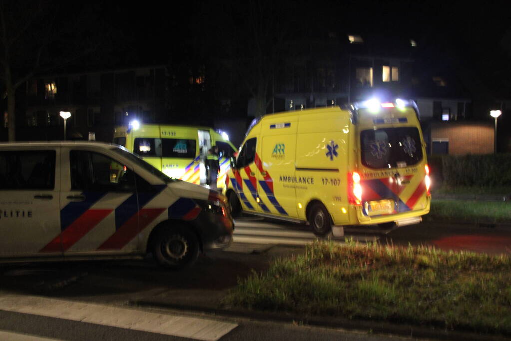 Twee personen gaan onderuit met Go Sharing-deelscooter