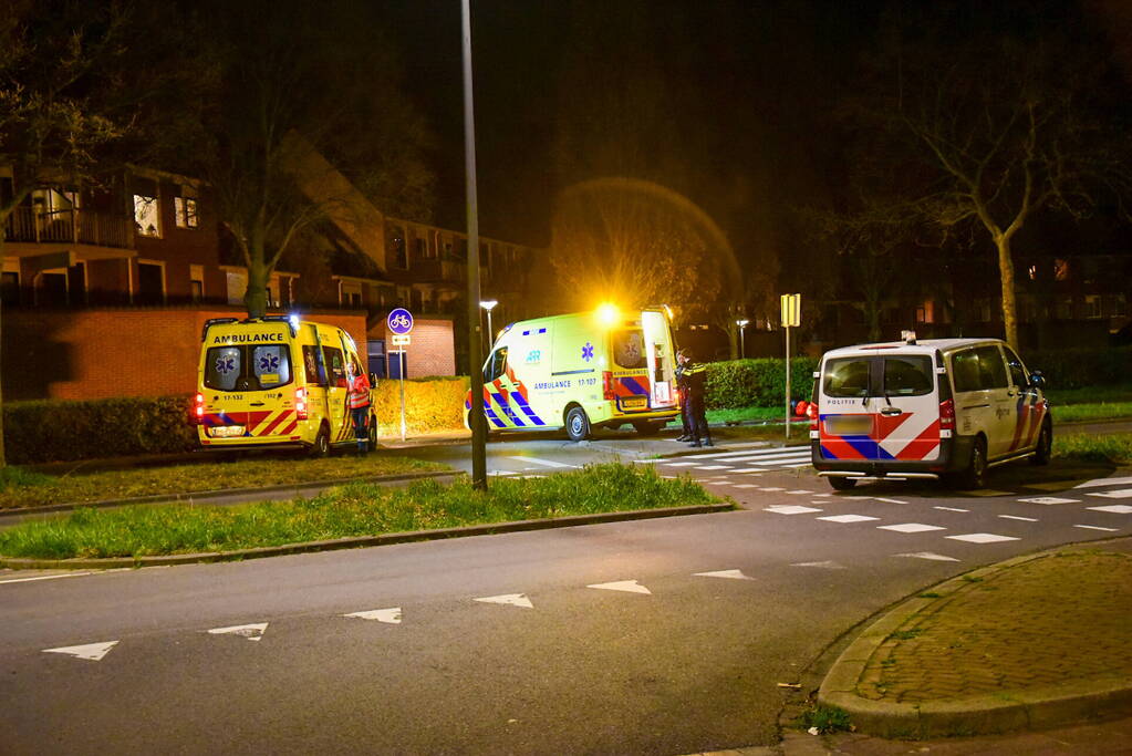 Twee personen gaan onderuit met Go Sharing-deelscooter