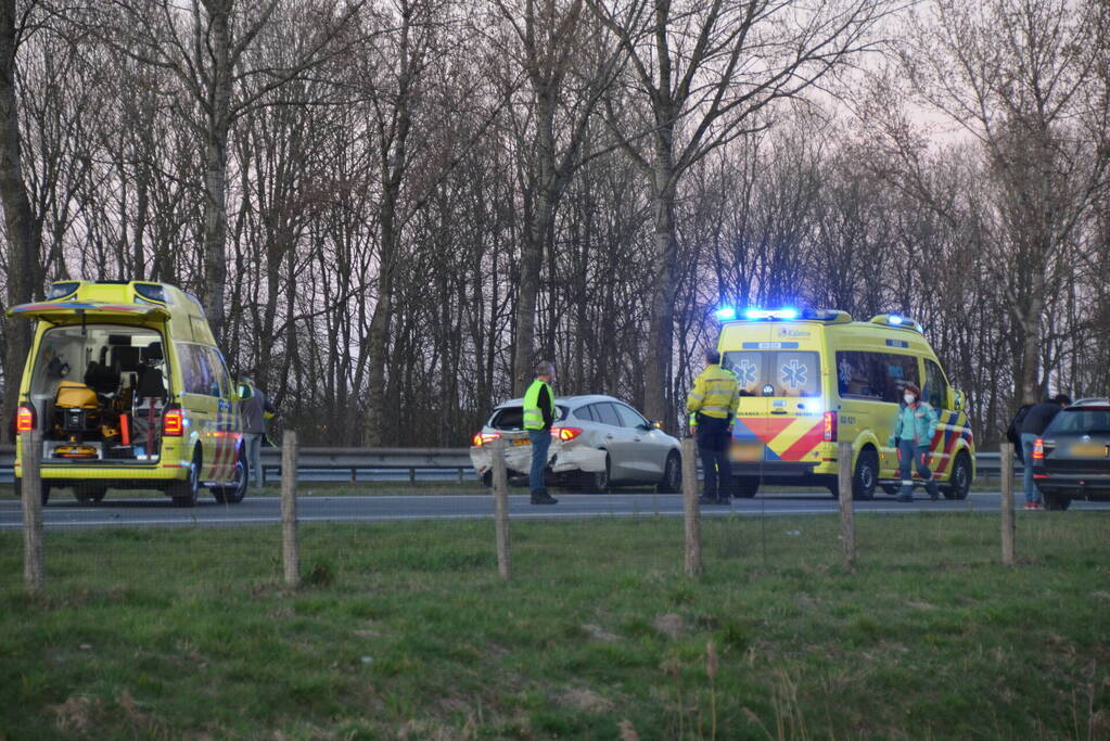 Negen gewonden bij forse kop-staartbotsing