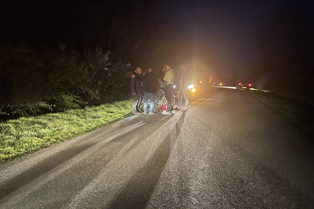 Twee fietsers komen met elkaar in botsing