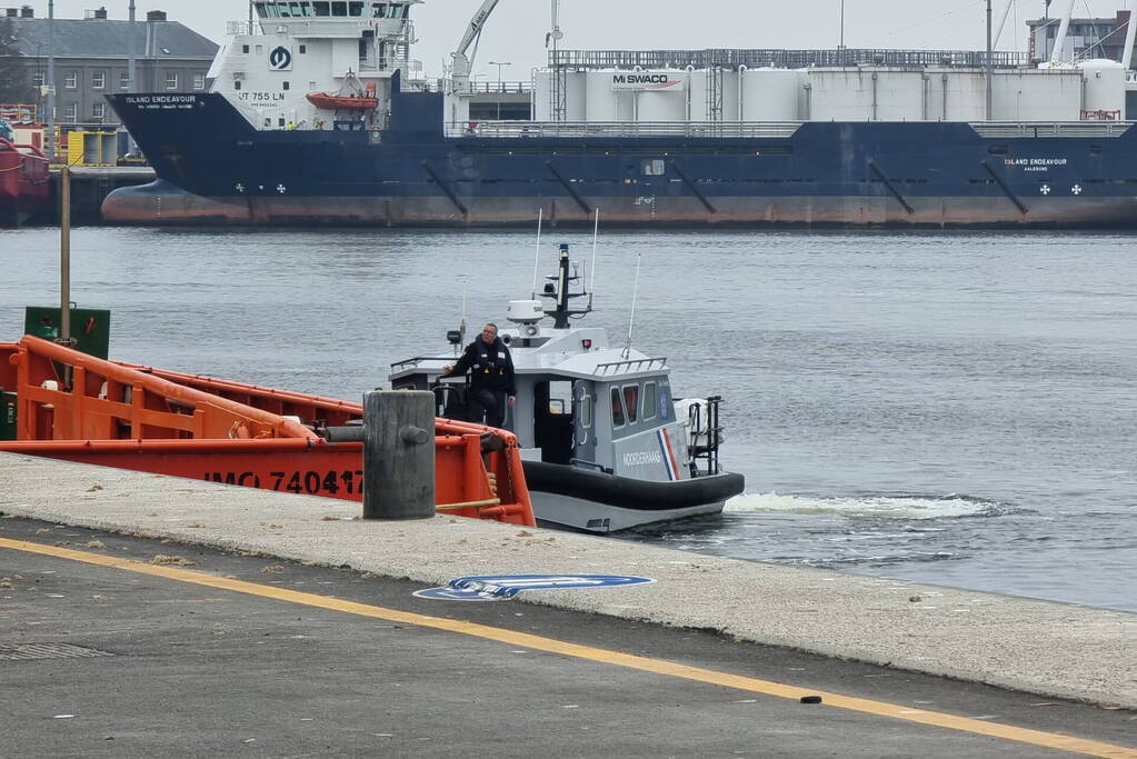 Brandstoflekkage van Offshore Supply Ship