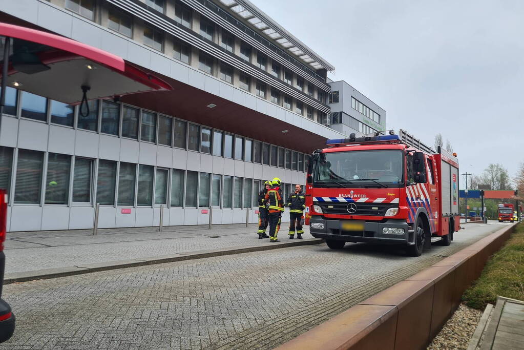 Mogelijk gevaarlijke stof in Groene Hart Ziekenhuis, Bleulandweg in Gouda