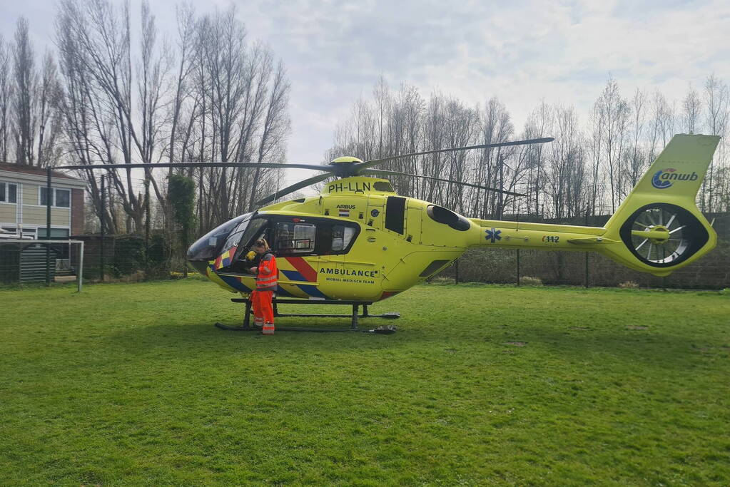 Traumahelikopter landt voor incident