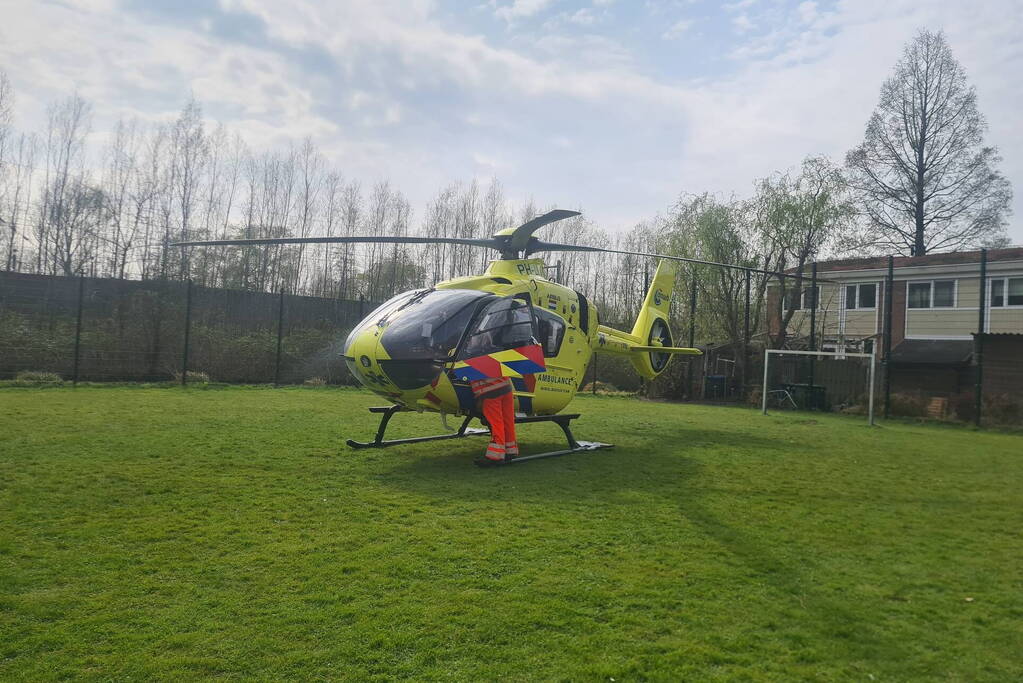 Traumahelikopter landt voor incident