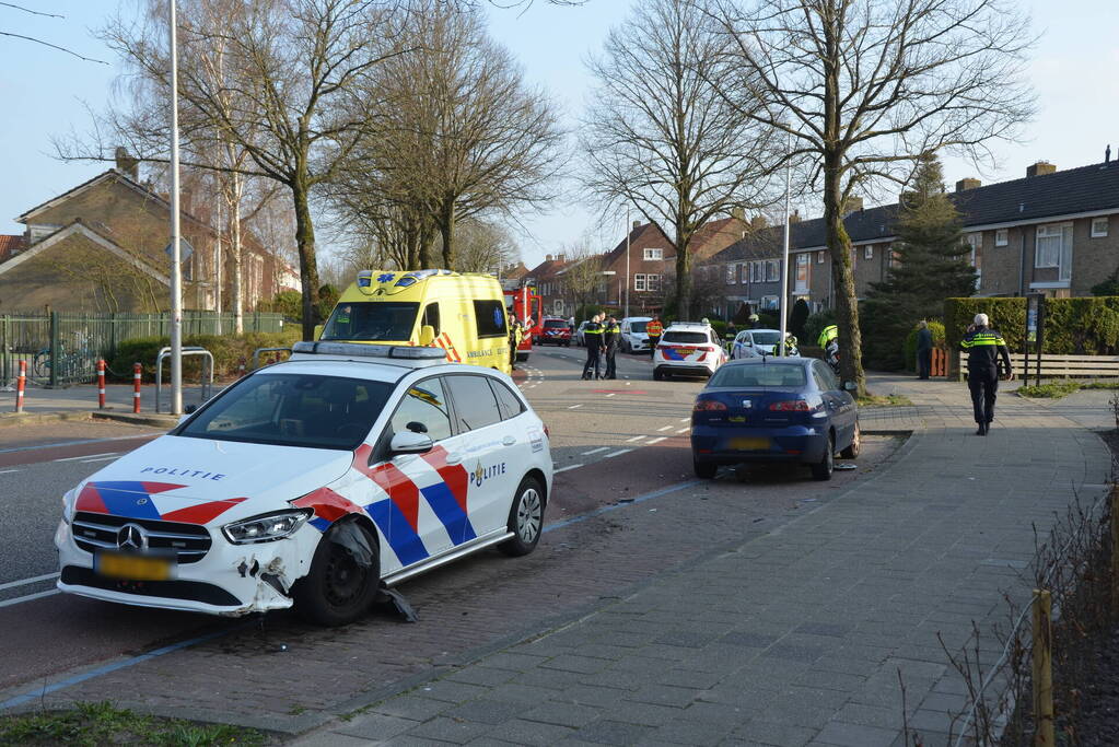 Politie ramt auto na achtervolging