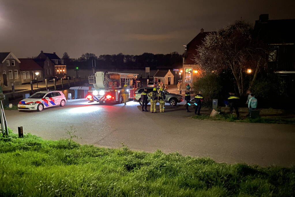 Onderzoek naar aantreffen twee stoffelijk overschotten
