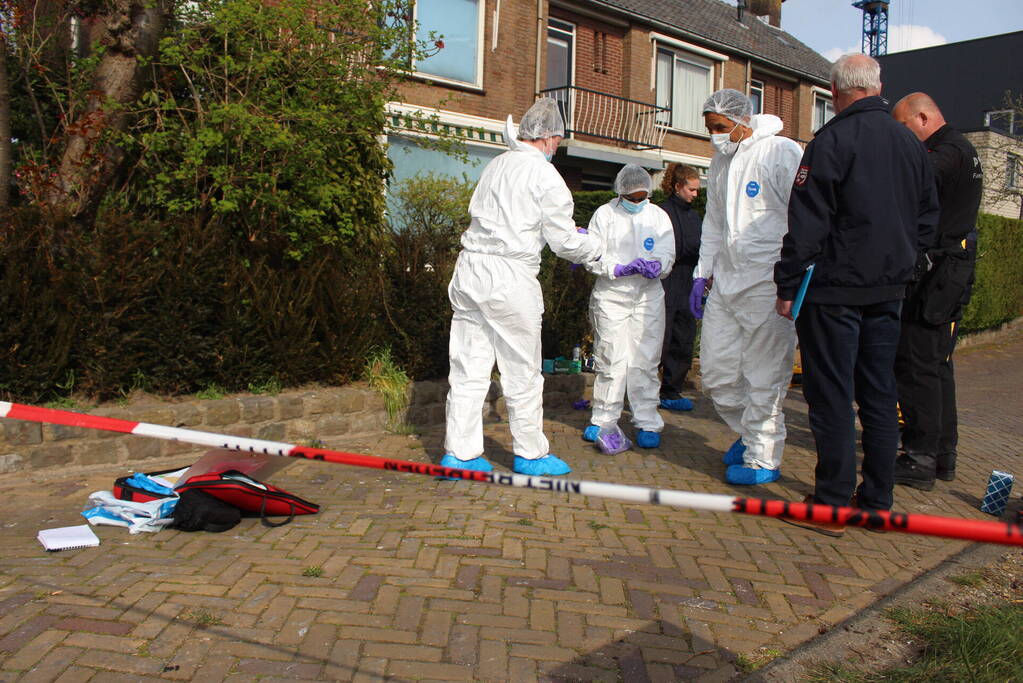 Onderzoek naar aantreffen twee stoffelijk overschotten