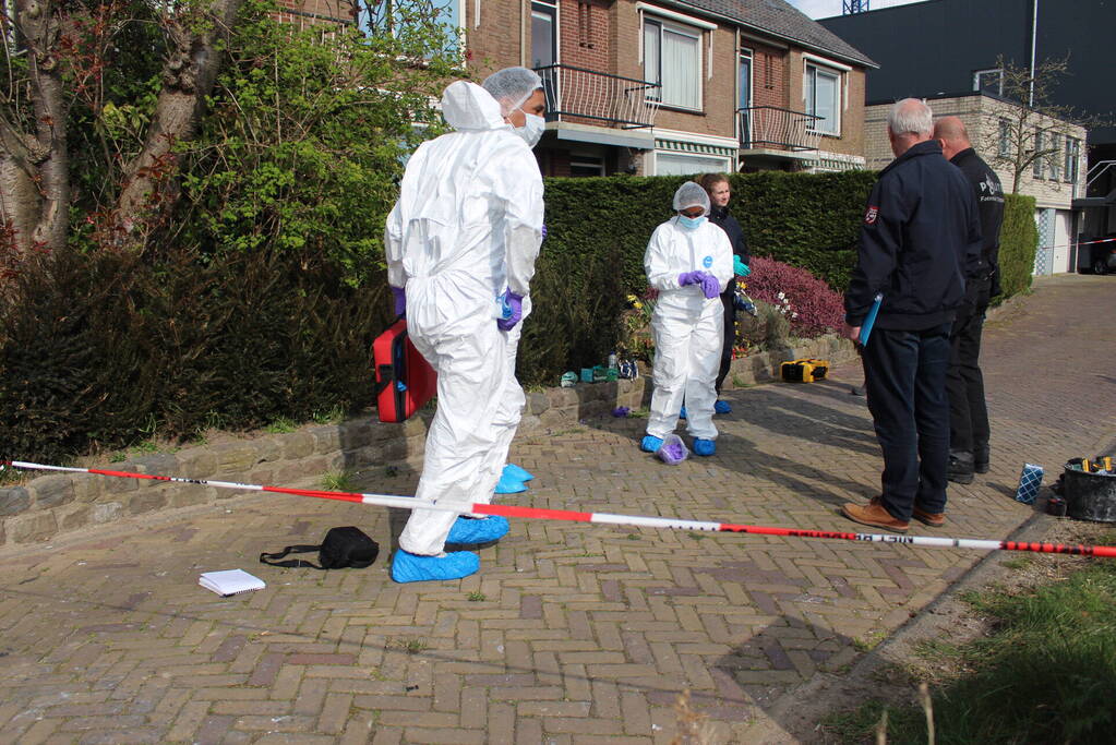 Onderzoek naar aantreffen twee stoffelijk overschotten