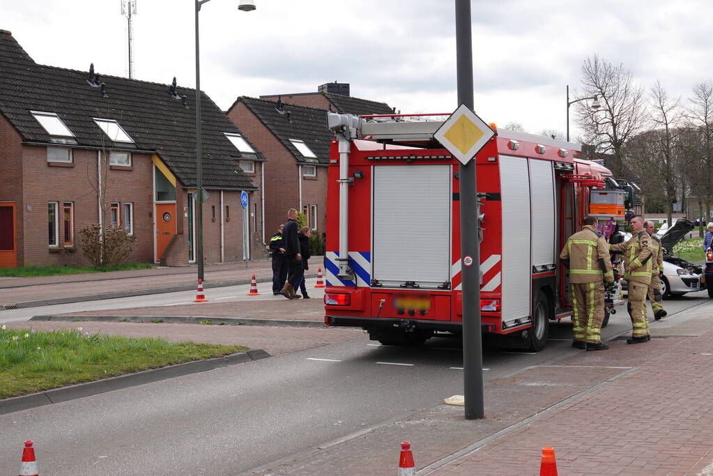 Automobiliste gewond bij aanrijding met andere auto