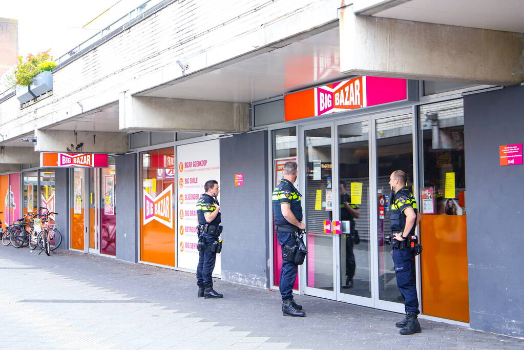 Overval op voordeelwinkel Big Bazaar