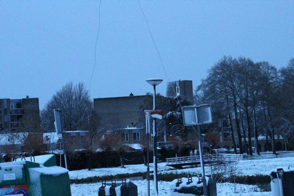 Hoogspanningskabel veroorzaak harde knal