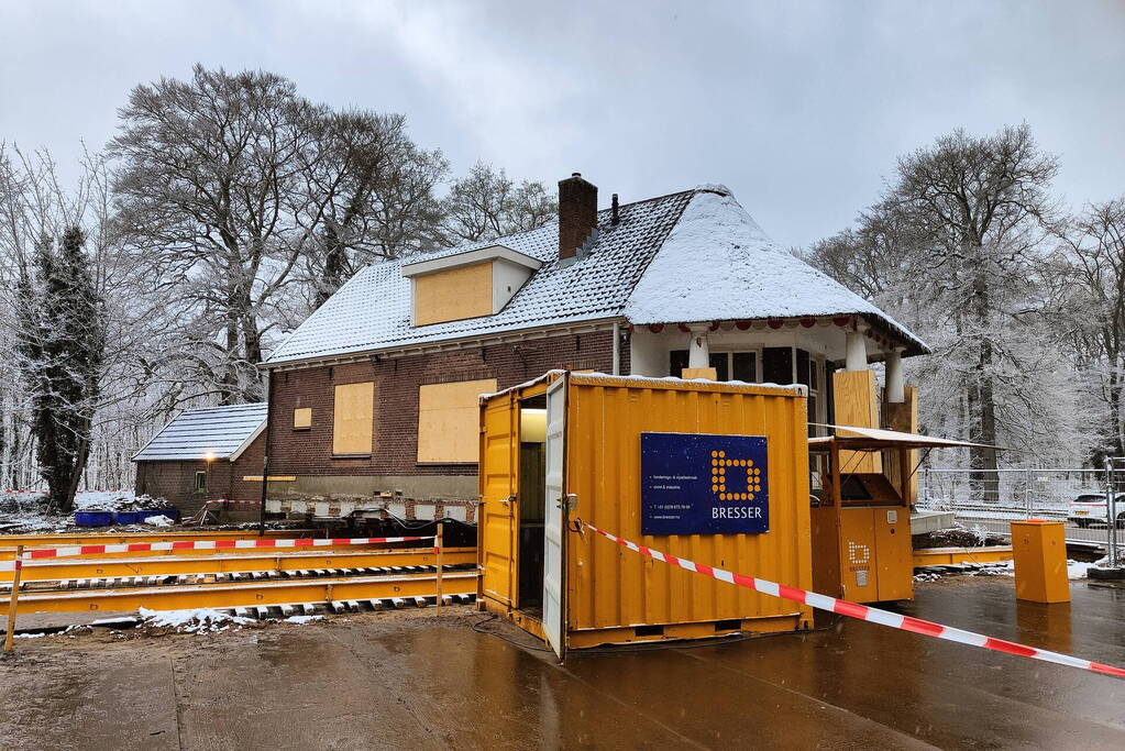Verplaatsing monumentaal theehuis in volle gang