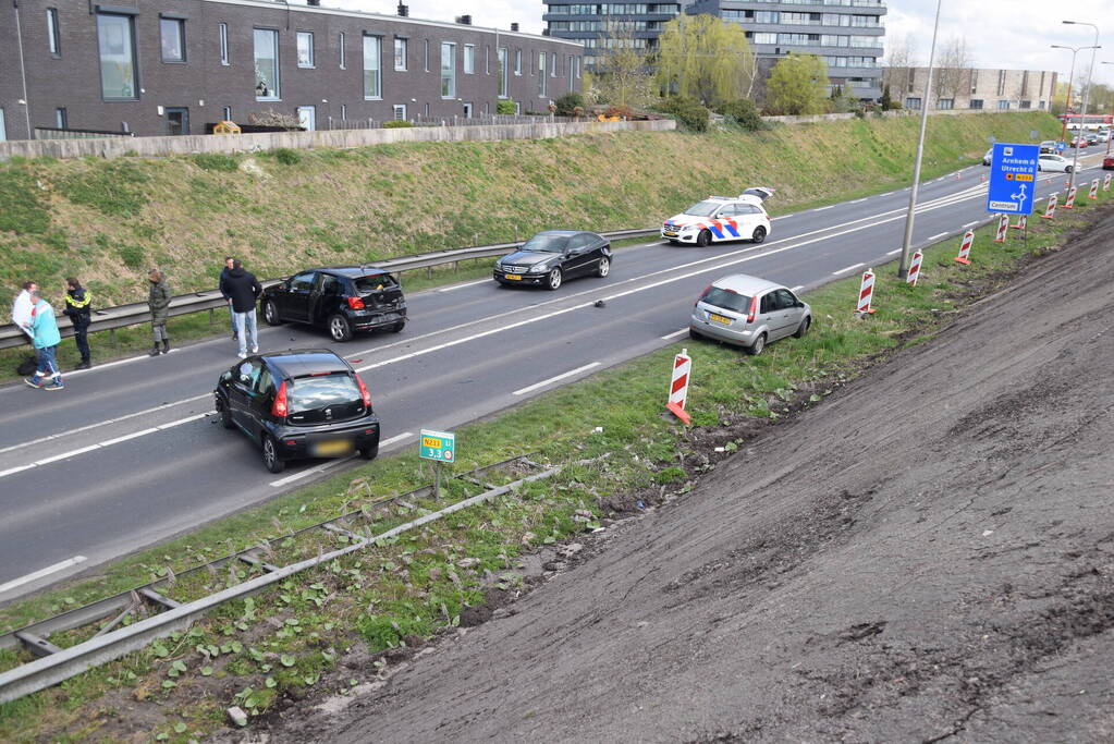 Veel schade bij kop-staart botsing