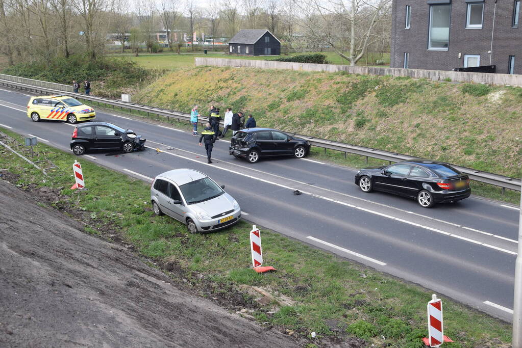 Veel schade bij kop-staart botsing