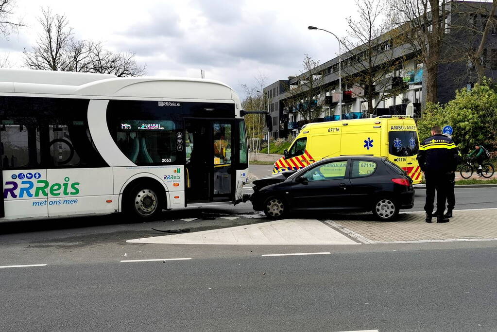 Aanrijding met stadsbus