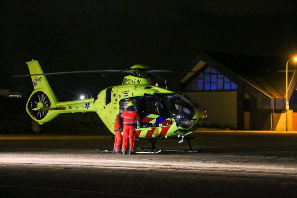 Traumahelikopter ingezet voor gewond persoon op straat