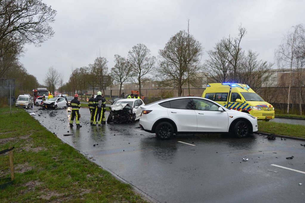 Flinke ravage na aanrijding