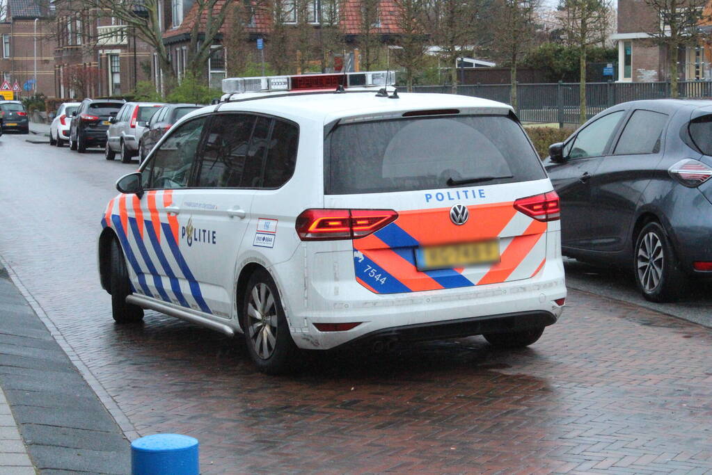 Omgeving basisschool afgezet door verdachte situatie