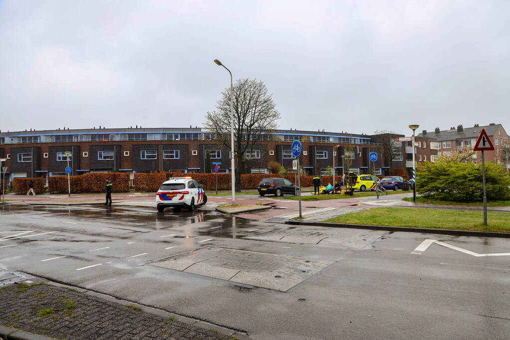 Scooterrijder gaat onderuit en raakt gewond