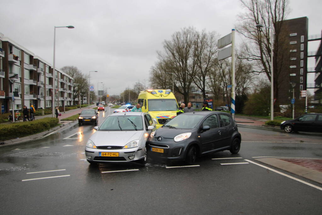 Schade na ongeval op rotonde