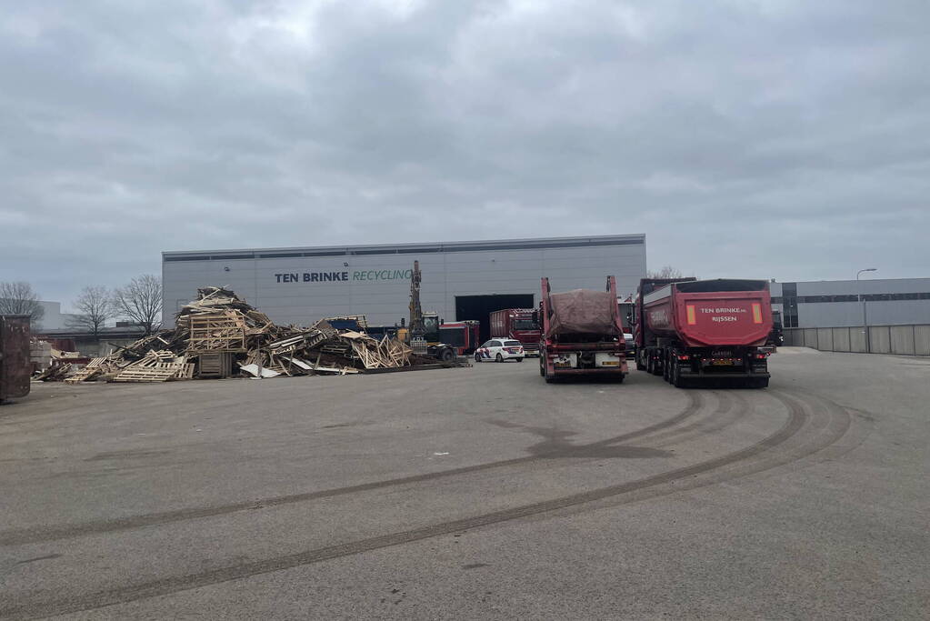 Brand Ten Brinke Recycling door medewerkers geblust