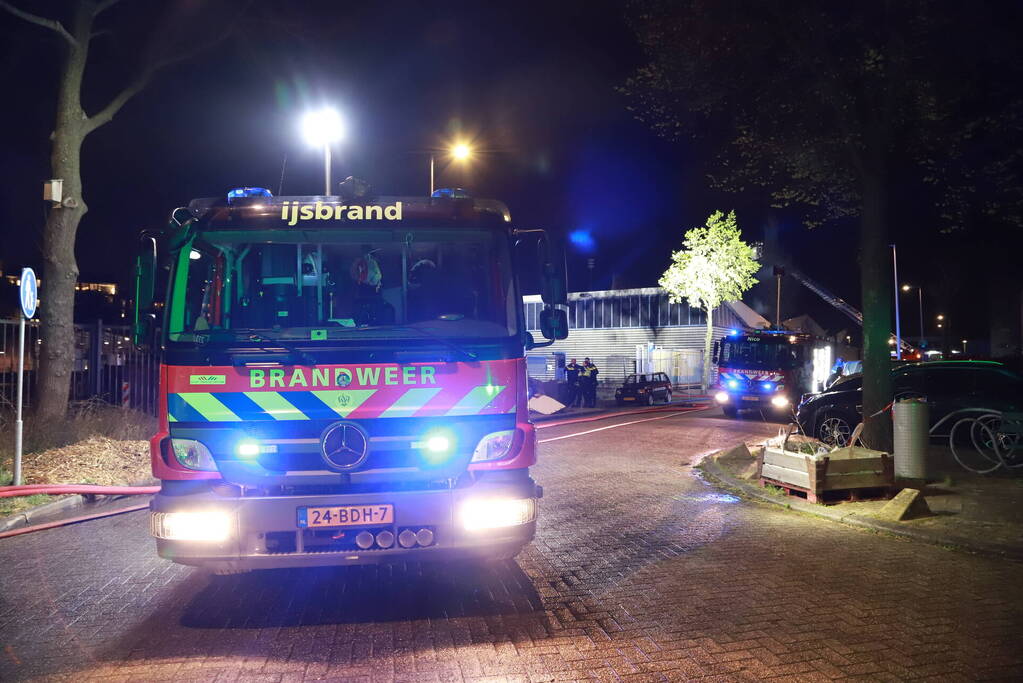 Grote brand bij afvalverwerkingsbedrijf