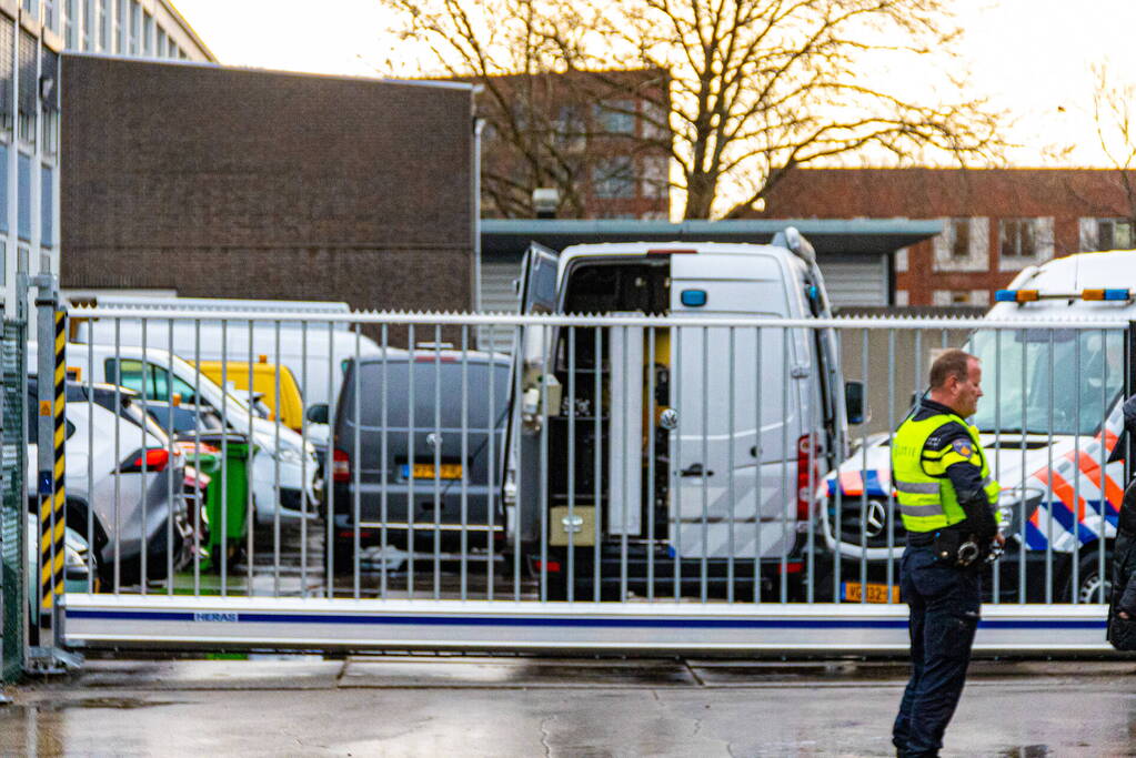 Explosieven aangetroffen in auto na inbeslagname