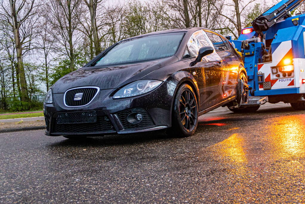 Explosieven aangetroffen in auto na inbeslagname