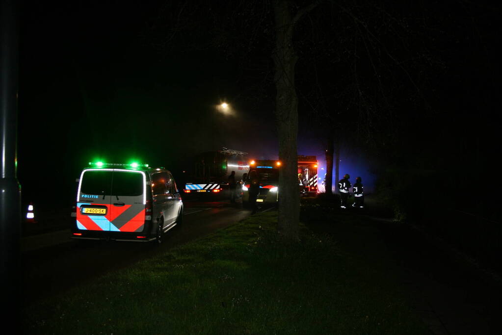 Grote uitslaande brand verwoest vrijstaande woning