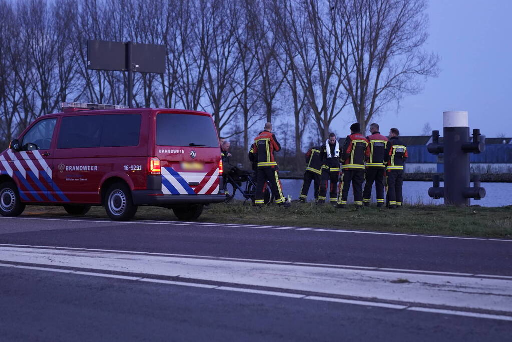 Fiets gevonden langs het water