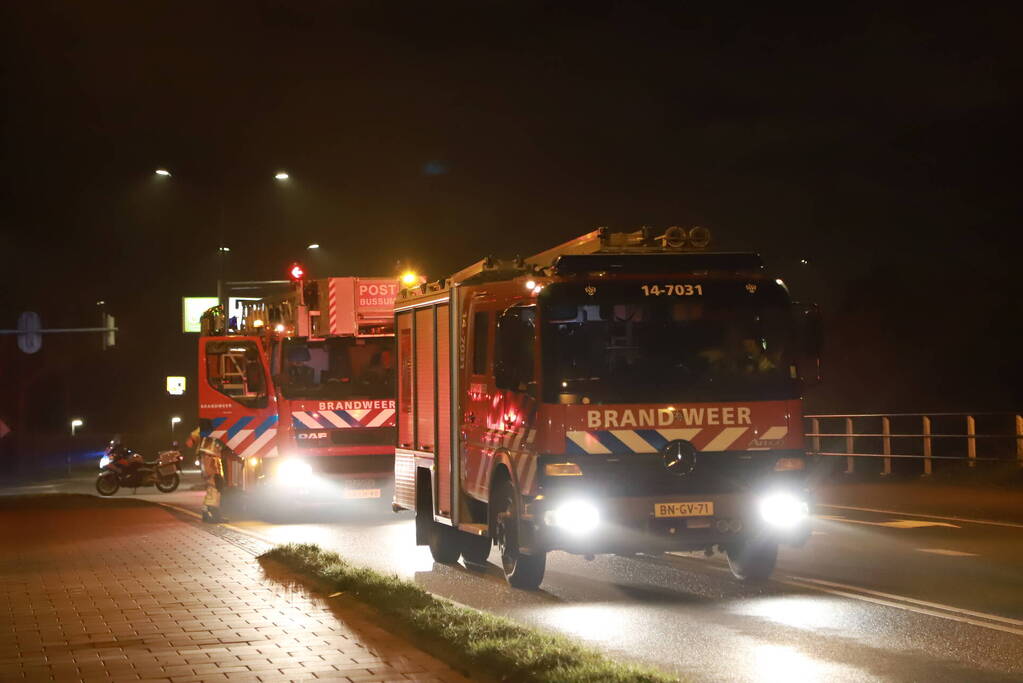 Bewoner start bluspoging bij brand