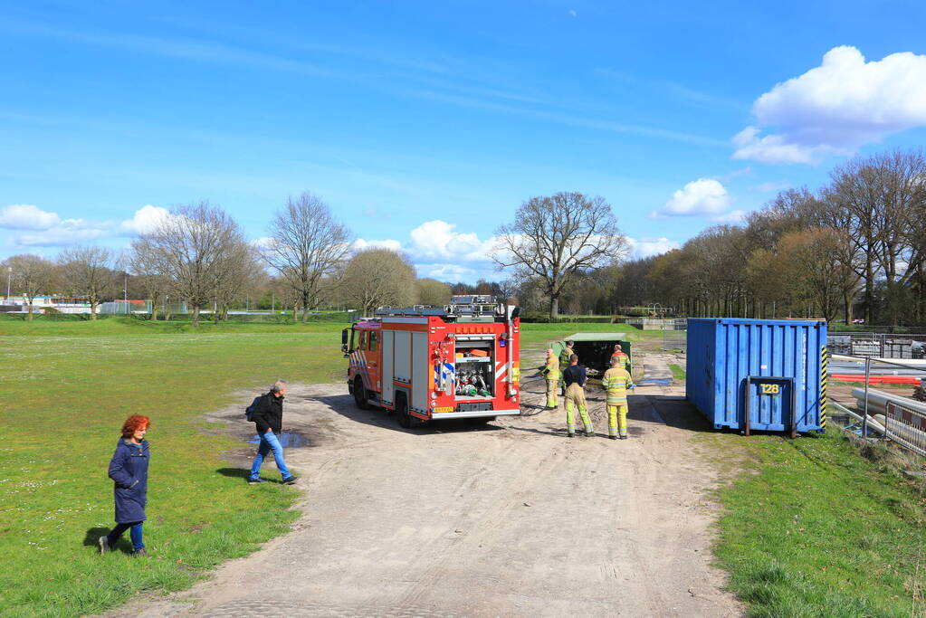 Brand in container vol asbest