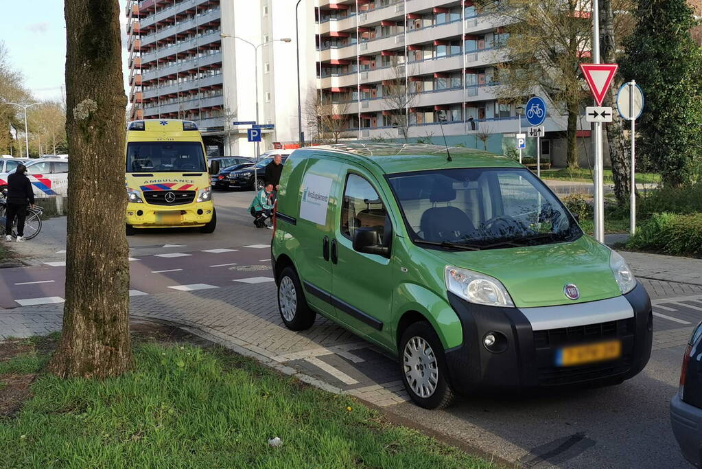 Fietser aangereden op oversteekplaats