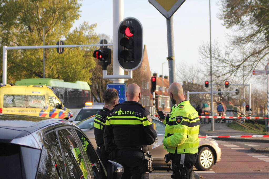 Scooterrijder gewond bij botsing met auto