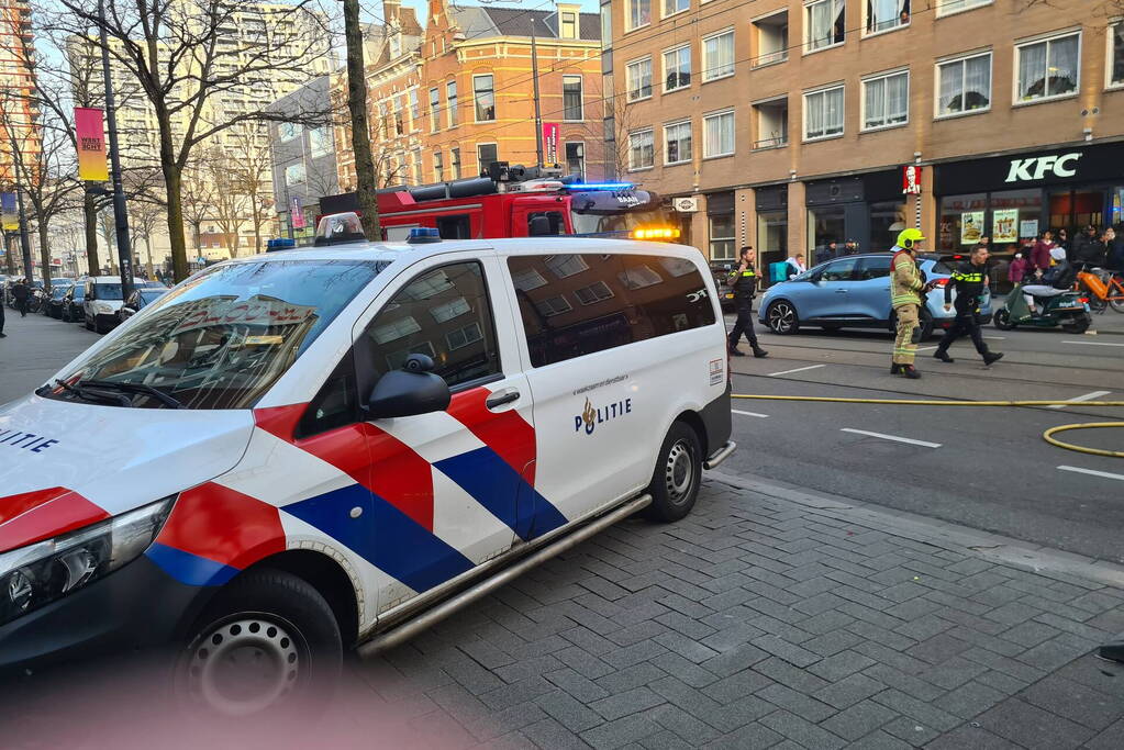 Auto brandt volledig uit