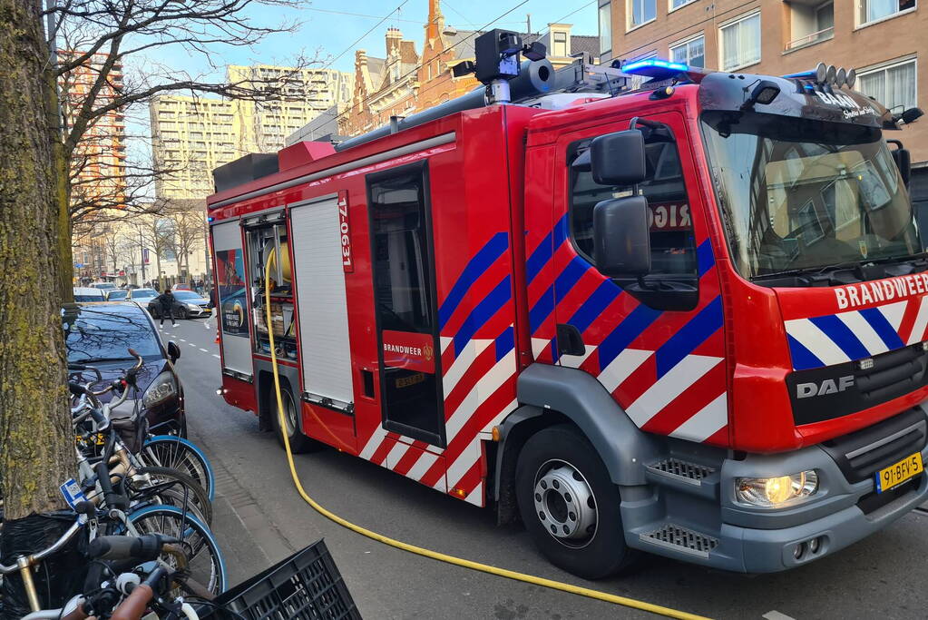 Auto brandt volledig uit