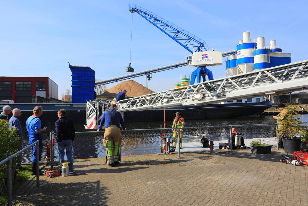 Roeibak Roeivereniging Hemus gezonken in de Eem