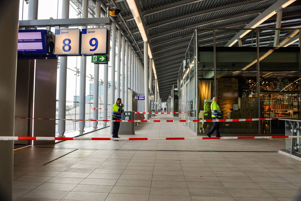 Centraal station deels ontruimd na aantreffen verdacht pakket
