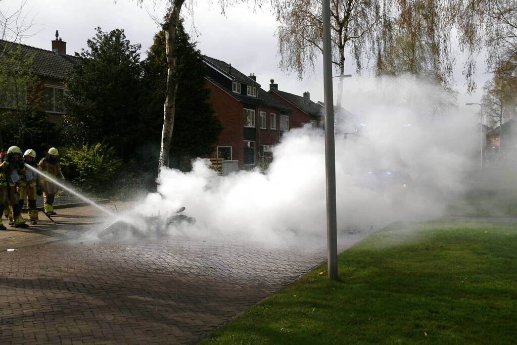 Motor gaat in vlammen op