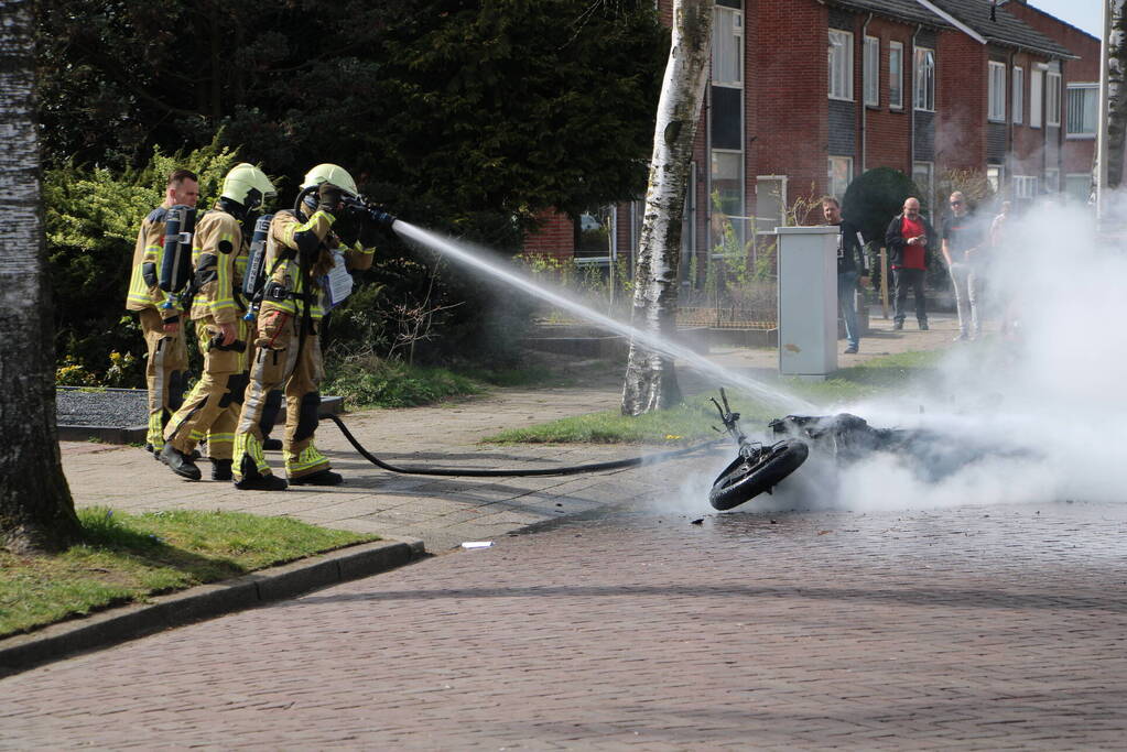 Motor gaat in vlammen op