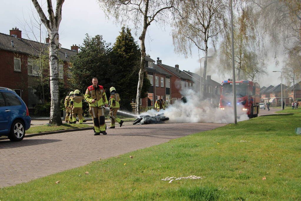 Motor gaat in vlammen op