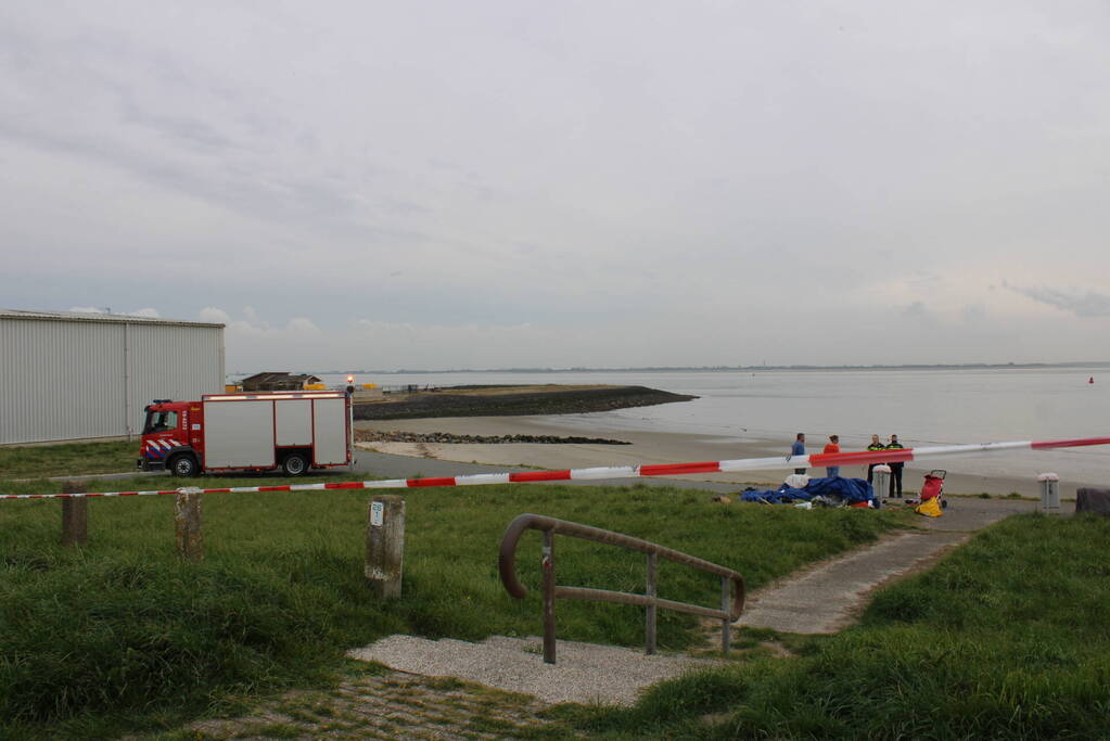 Onderzoek naar aantreffen overleden persoon