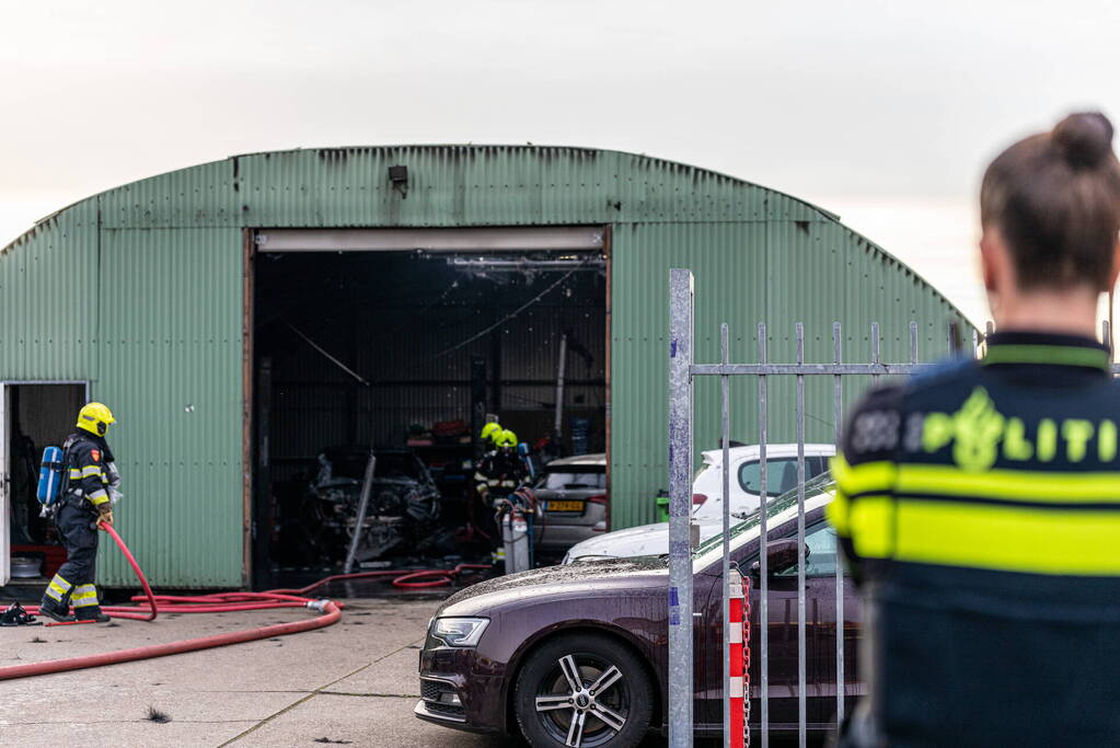 Grote brand in autosloperij