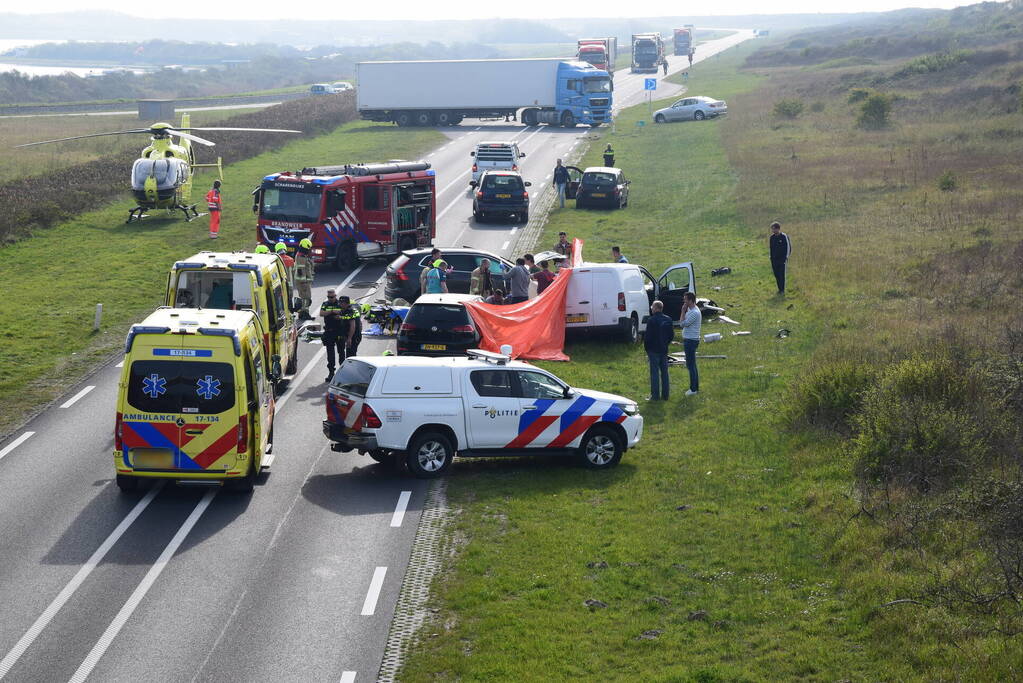 Dode en zwaar gewonde bij ernstig ongeluk