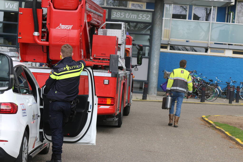 Onderzoek in flatgebouw vanwege gaslucht