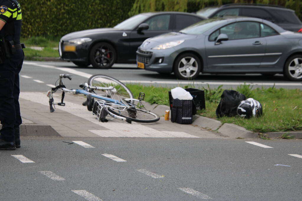 Fietser gewond bij botsing met motor