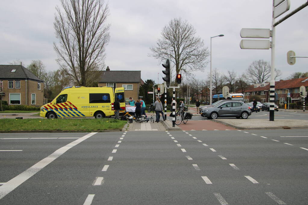 Fietser gewond bij botsing met motor